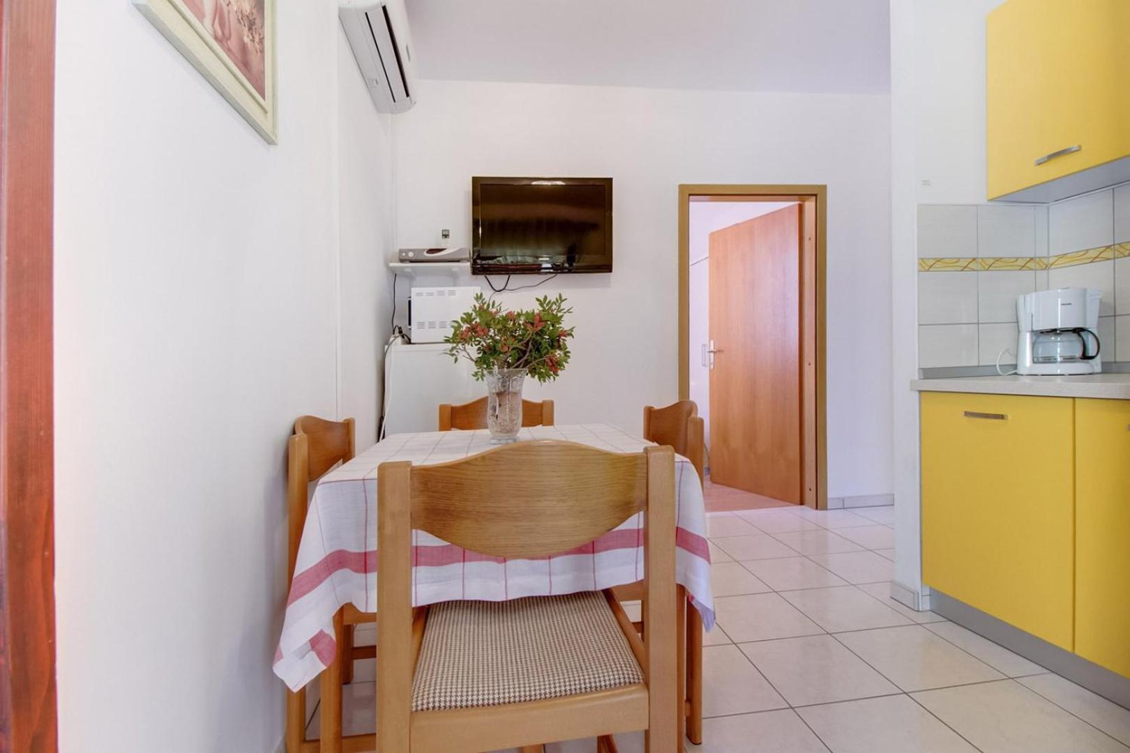 מלון מאלי לוסיניי House Prica מראה חיצוני תמונה