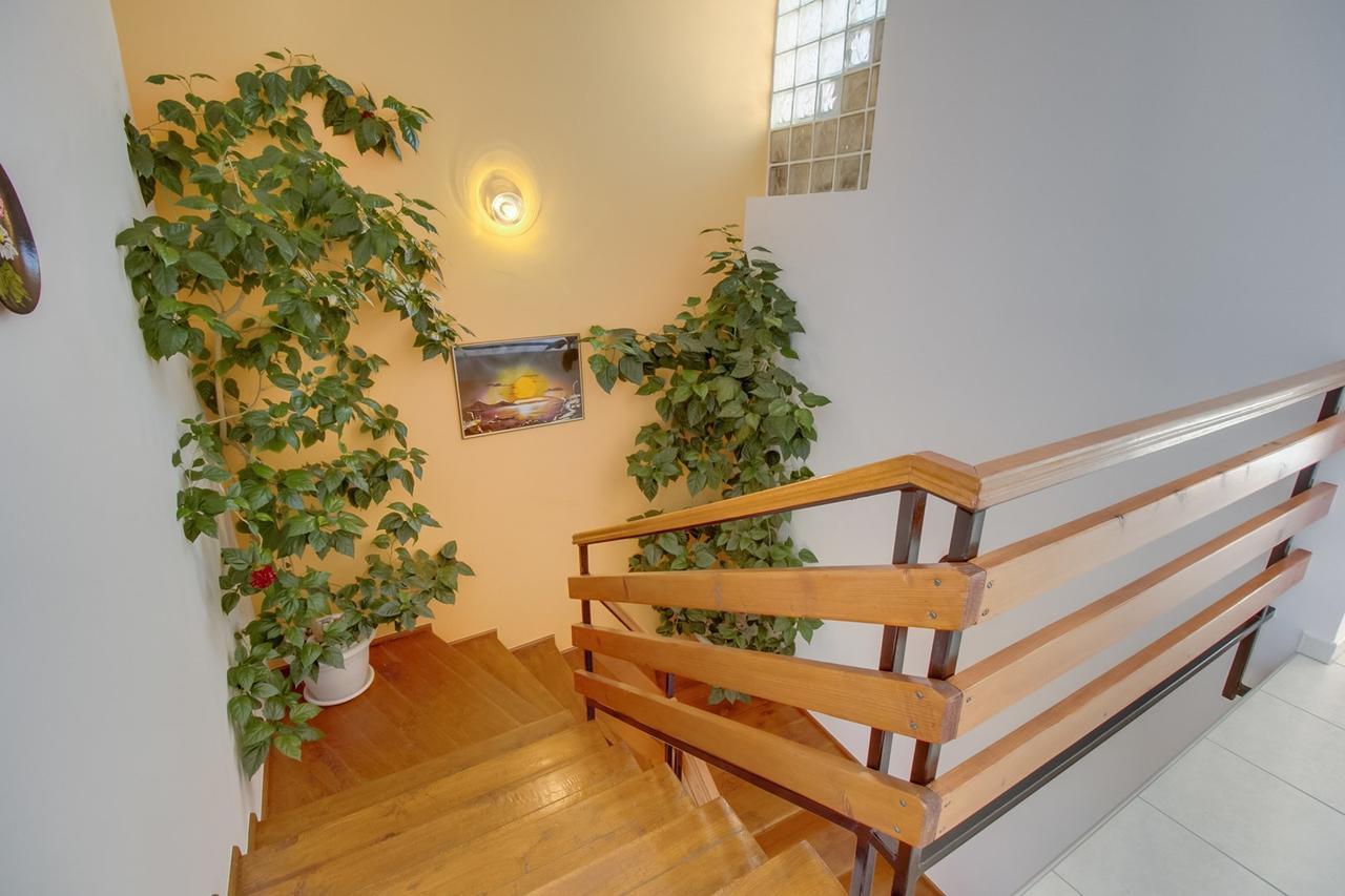 מלון מאלי לוסיניי House Prica מראה חיצוני תמונה